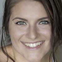 Alicia Pavlis Desnuda