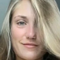 allikkins Desnuda