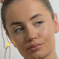 Amy Louise Clement Desnuda