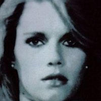 Antigone Amanitis Desnuda