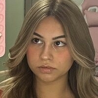 Ari Cota Desnuda