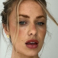 Ashling Lorger Desnuda