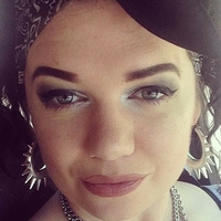 Catherine Sharples Desnuda