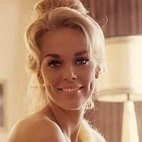 Connie Mason Desnuda