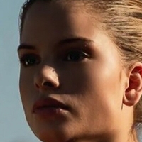 Embla Matilde Njerve Desnuda