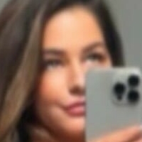 Fiona Louise Desnuda