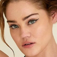 Laney DeGrasse Desnuda