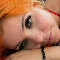 lilysrealestate_ Desnuda