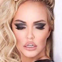 Masha Malinovskaya Desnuda