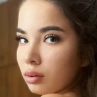 Maytiyn Tanya Desnuda