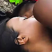 Mountain Girl Sarah Desnuda