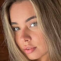 naomisolar Desnuda