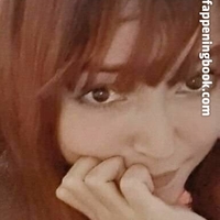Nekoemy Desnuda