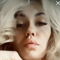 Nikablondemodel Desnuda