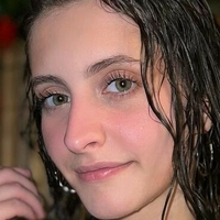 Ophenya Desnuda