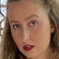 Poppy Evans Desnuda