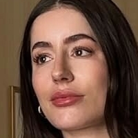 Raphaela Fuchs Desnuda