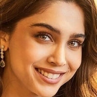 Sharvari Desnuda