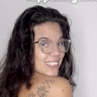 Takeyourgenia Desnuda