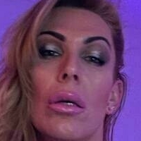 wettrans Desnuda