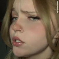 yours._.truly._.sav1 Desnuda